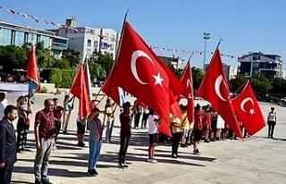 Öğrencilerin yeni eğitim yılı hediyeleri Başkan...