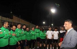 AK Partili Subaşı, futbolculara moral verdi