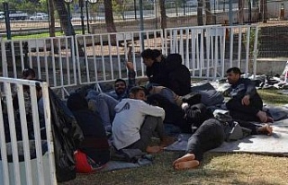 Didim’de 23 düzensiz göçmen Sahil Güvenlik ekipleri...