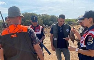 Jandarma ekipleri kanun dışı avlanan şahıslara...