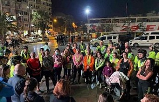 Meme kanserine dikkat çekmek için pedalladılar