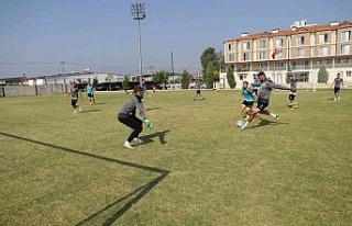 Nazilli Belediyespor ara vermeden çalışmalara başladı