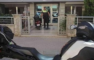Trafik polisinin dikkati sayesinde çalıntı motosiklet...