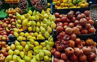 Aydın’da kış meyve ve sebzeleri tezgahlarda yerini...