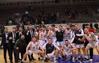 Potanın efeleri galibiyet ile başladı