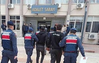 Akü hırsızlarını Jandarma yakaladı