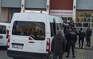 Aydın’da dönercideki patlamayla ilgili 3 kişi...