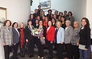CHP’li kadınlar Başkan Çerçioğlu ile görüştü