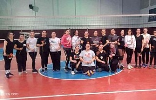 Evinin sultanları filede buluştu