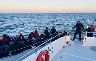 Kuşadası’nda 32 düzensiz göçmen kurtarıldı