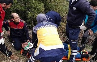 Otomobil 30 metrelik uçurumdan yuvarlandı, mahalleli...