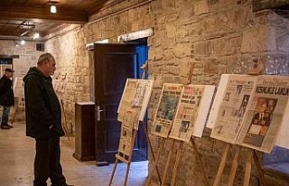 Kuşadası’nda gazete sayfalarından tarihe yolculuk