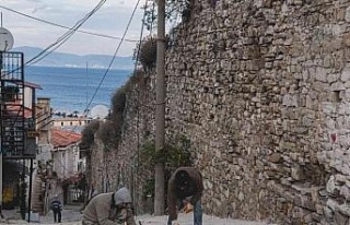 Kuşadası’nda yenileme çalışmaları sürüyor