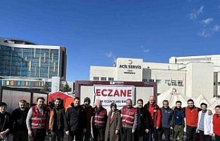 Aydınlı eczacılar depremzedeler için sahada