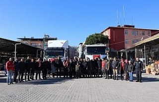 Karpuzlu’da deprem bölgeleri için toplanan yardımlar...