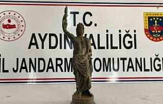 Bronz heykeli satmak isterken yakalandılar