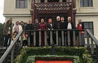 Depremzede vatandaşlar Adnan Menderes Demokrasi Müzesi’ni...