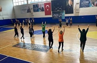 Nazillili kadınlar güne sporla başlıyor