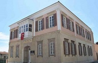 Söke’de 128 yıldır zamana meydan okuyan kütüphane...