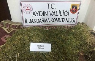 Uyuşturucuyu toprağa gömmüş