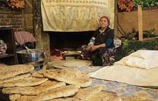 20 yıldır bazlama yaparak geçimini sağlıyor