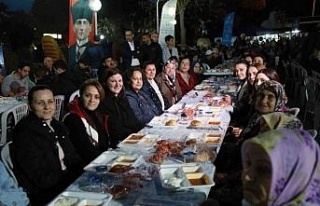 Aydın Büyükşehir’in iftar programları devam...