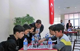 Aydın Büyükşehir Belediyesi’nin satranç turnuvasına...