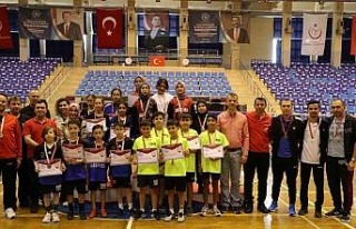 Aydın’da Badminton Grup Müsabakaları tamamlandı