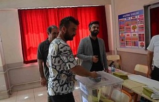 Didimliler sandığa koştu