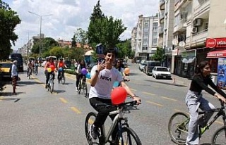 Pedallar, 19 Mayıs için çevrildi