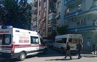 Servis aracı ile motosiklet çarpıştı: 1 yaralı