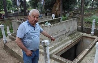 Şen Efe’nin mezarlıkta sürdürdüğü 15 yıllık...