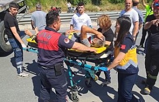 Tır yoldan çıktı: 1 yaralı