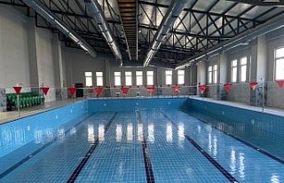 Bozdoğan yarı olimpik yüzme havuzu gün sayıyor