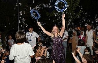 Kuşadası’nda lezzet, eğlence, müzik ve sanat...