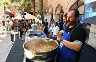 Ünlü şef Hazer Amani Kuşadası Sokak Festivali’ne...