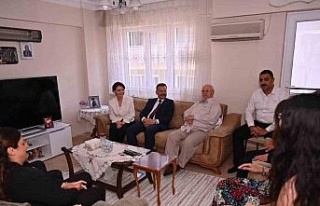 Vali Aksoy, bayramda şehit ve gazileri unutmadı