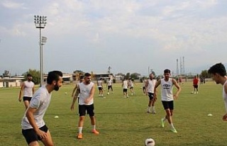 Nazilli Belediyespor Altınordu deplasmanına hazırlanıyor