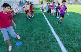 Aydın’da çocuklar hem eğleniyor hem sporu seviyor