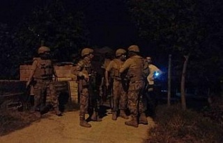 Aydın’da hareketli gece: Polisi bıçaklayan şahsa...