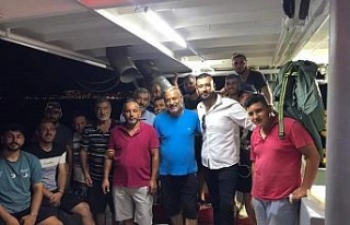 Didim açıklarında hamsi ve sardalya bereketi