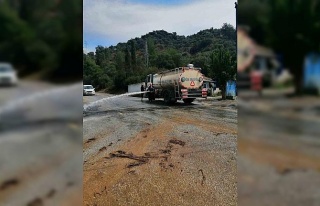 Köşk’te selden kapanan yollar temizlendi, mahallelerde...