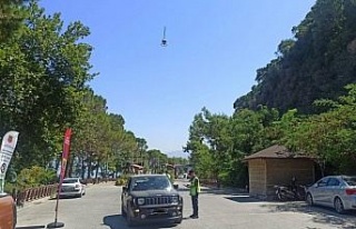 Kurallara uymayan 8 sürücü ceza yemekten kaçamadı