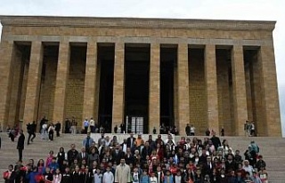 Başkan Günel 100 çocukla birlikte Anıtkabir’i...