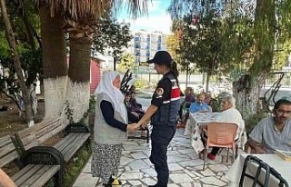 Jandarma ekipleri yaşlı çınarları unutmuyor