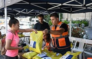 Kuşadası Belediyesi’nden 911 öğrenciye kırtasiye...