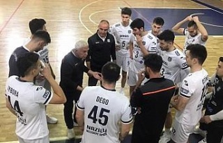 Filenin efelerinden deplasmanda net skor