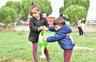 İncirliova’da fidanlar toprakla buluştu