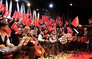 Nazilli’de Ata’ya saygı konseri düzenlendi