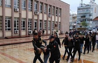 Silahlı saldırı olayında 5 şüpheli adliyeye...